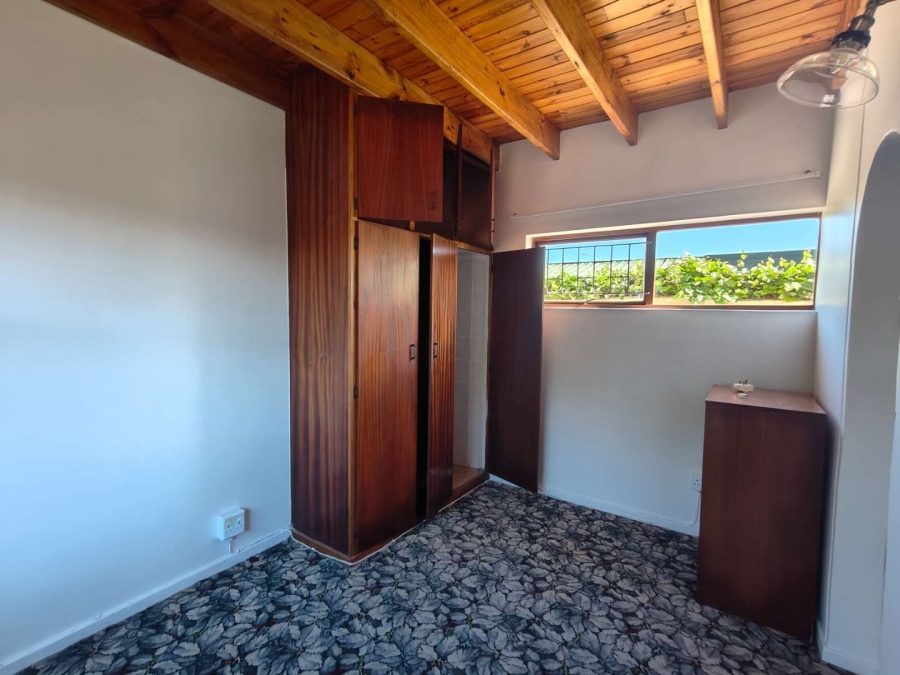 To Let 2 Bedroom Property for Rent in Mossel Bay Central Western Cape